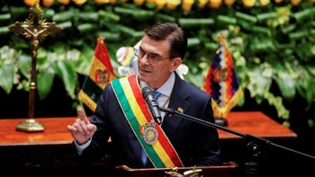 Bolivia: campesinos inician marcha y bloqueos hasta que renuncie el presidente Paz