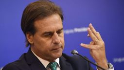 altText(Reunión de Lacalle y senadores blancos por fideicomiso terminó sin acuerdo)}