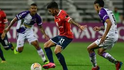 altText(Fénix se fue goleado del Viera por Independiente de Avellaneda)}