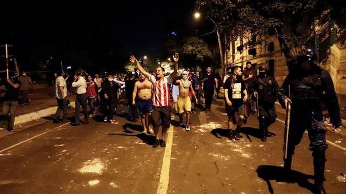 Tensión en Paraguay: al menos 20 heridos en manifestación popular