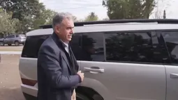altText(¿Cómo pagó la camioneta el presidente Yamandú Orsi antes de asumir?)}