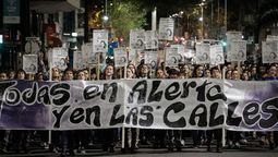 altText(Convocan a alerta feminista por el femicidio en San José)}