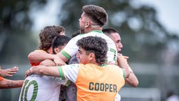 altText(Histórico ascenso de Cooper a la Segunda División )}