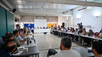 Oficialismo convocará a la oposición para resolver algunos temas.