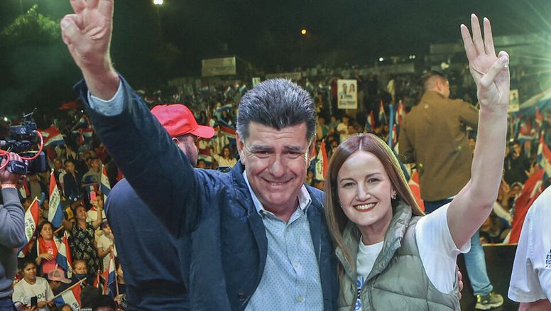 Efraín Alegre: Vamos a derrotar al Pablo Escobar paraguayo