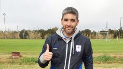 altText(Varini dejó Defensor Sporting y llega el Chino Navarro)}