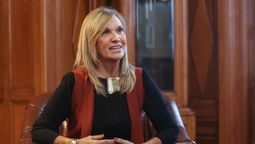 altText(Gobierno propondría designar embajadoras a Beatriz Argimón y Carolina Ache)}