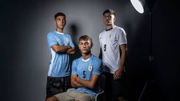 altText(AUF presentó la nueva camiseta para las selecciones juveniles)}