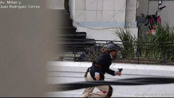altText(Violenta rapiña en residencial del Prado: dos policías heridos de bala, uno grave)}