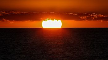 Domingo templado a cálido en Uruguay, con lluvias persistentes y mejoras en el suroeste