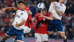 altText(Suárez se estrenó con derrota en Nacional)}