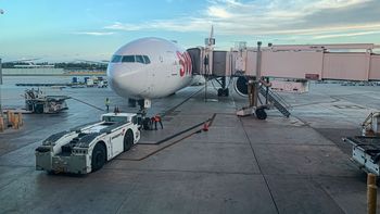 Defensa pidió declaración de esencialidad para controladores