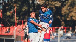 altText(Goleada de Artigas que se trepa al liderato de la Primera Amateur)}