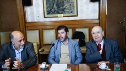 altText(Partidos políticos se reunieron para bajar la pelota al piso)}