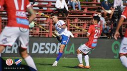 altText(Nacional fue campeón Uruguayo al ganarle a Rentistas las finales)}