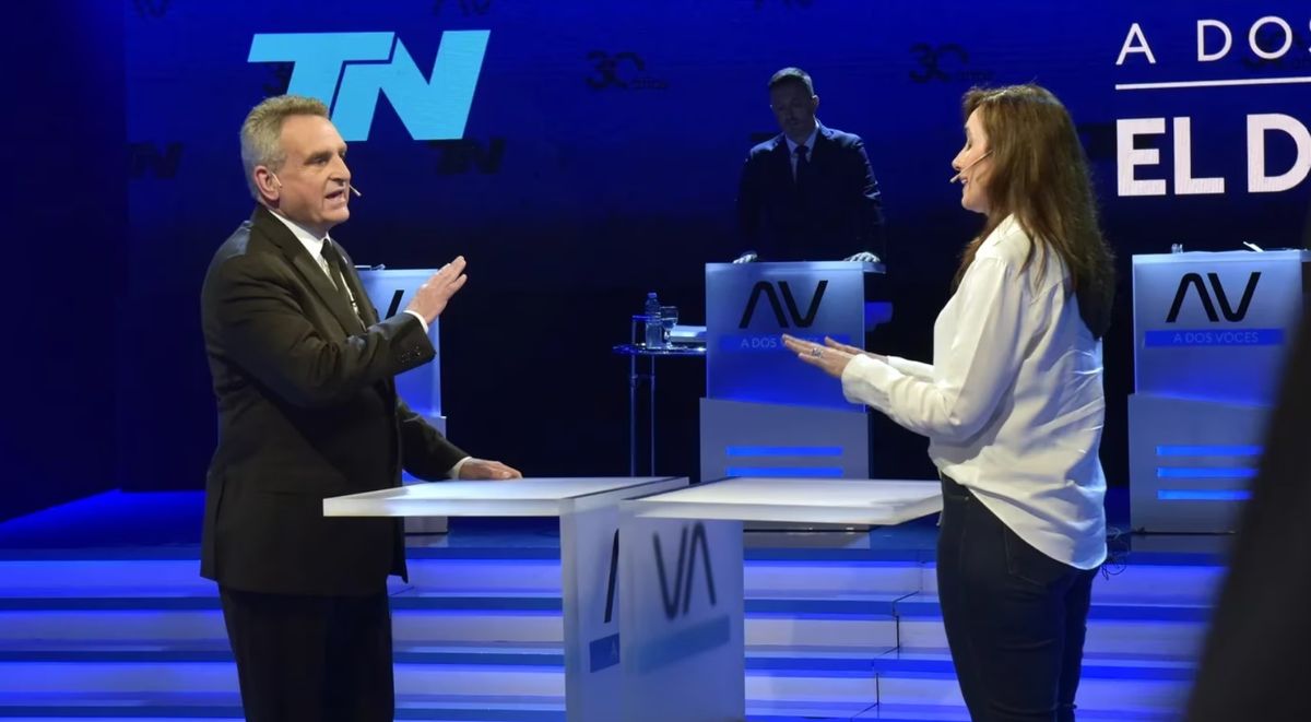 Agustín Rossi y Victoria Villarruel durante el debate.