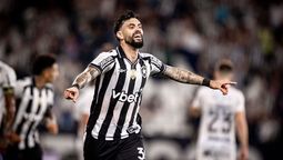 altText(Vallejo jugará en Peñarol, Abel vuelve y se interesó por Mastriani)}