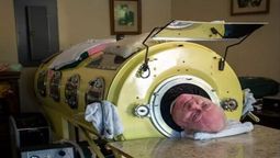 altText(Murió Paul Alexander, el hombre que vivió más de 70 años en un pulmón de acero)}