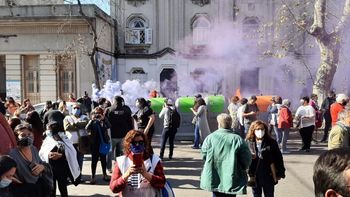 Vientos de cambio: algarabía, lágrimas y mucha emoción en las calles