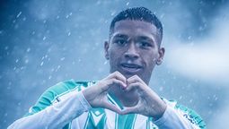 altText(Racing cerró el año con un triunfo bajo agua)}