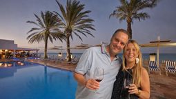 El lujoso viaje de Adorni