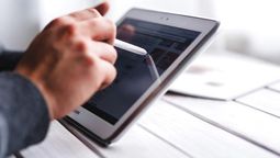 altText(Cambio tecnológico y empleo)}