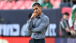 altText(Las reacciones en México tras la goleada celeste en Denver)}