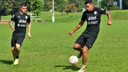 altText(Uruguay sub 23 ya está en Bucaramanga)}