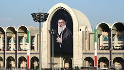 EEUU quiere destruir la economía de Irán.