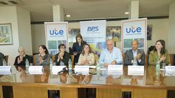 altText(UTE y BPS firman un Acuerdo Complementario al Convenio Marco de Intercambio de Información)}