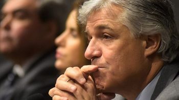 Bustillo convocará al canciller turco por su gesto a manifestantes armenios
