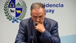 altText(Caída en la aprobación del gobierno de Orsi, según encuesta de Equipos)}