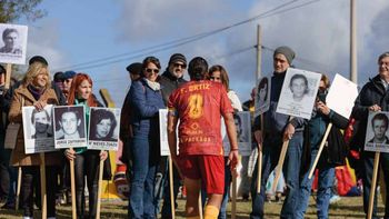Entre cánticos y silencios: el deporte se une al grito de Nunca más