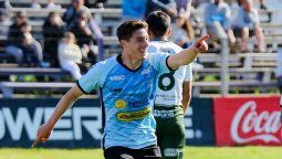 altText(Arde la Tabla Anual de la Segunda División)}