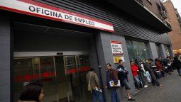 altText(Medio millón de desempleados y 