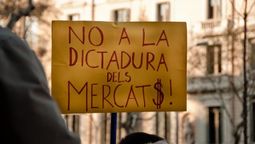 altText(El capitalismo subvierte la democracia)}