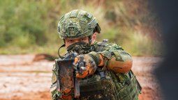 altText(China impone sanciones severas a 20 empresas de defensa de EEUU)}