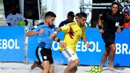 altText(Uruguay perdió la final con Brasil en Fútbol Playa, pero clasificó al mundial)}