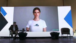 altText(¿Cuál es el mejor equipo, Peñarol o Nacional?: una agente virtual respondió el enigma)}