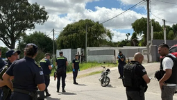 altText(Persecución entre Cerrito y Plácido Ellauri: tiroteo con la Policía, toma de rehenes y delincuente herido)}