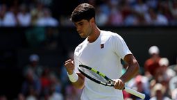 altText(Wimbledon: Carlos Alcaraz sigue a paso firme y habrá choque sudamericano)}