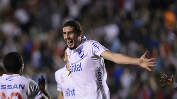 Agustín Rogel se convertiría este lunes en nuevo jugador de Nacional.