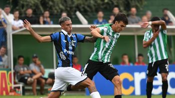 Racing y Liverpool igualaron en un entretenido partido