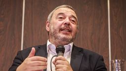 altText(Cae la aprobación a la gestión de Bergara y se ubica en el 29%)}