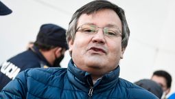 altText(Santiago González y Luis Mendoza en el ojo de la tormenta)}