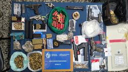 altText(Policía incauta varias armas de fuego y 1200 municiones tras persecución en El Pinar)}