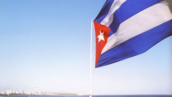 Llegó a Cuba brigada solidaria del Pit-Cnt con cargamento de ayuda humanitaria