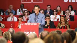 altText(Acuerdo con independentistas asegura gobierno a Pedro Sánchez)}