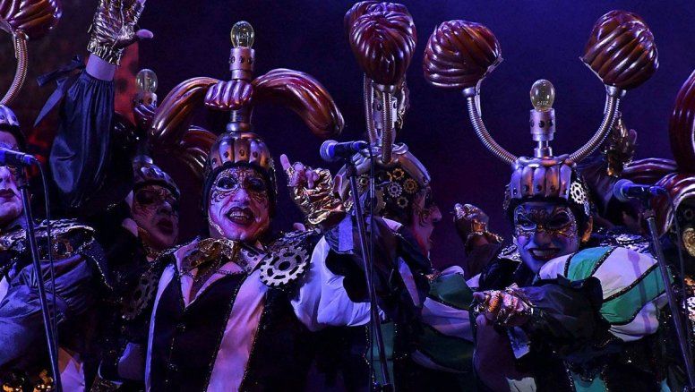 La Nueva Milonga hizo temblar el Teatro de Verano; mágica noche de Zíngaros