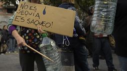 altText(Autoconvocados llaman a movilizarse ante la crisis hídrica)}